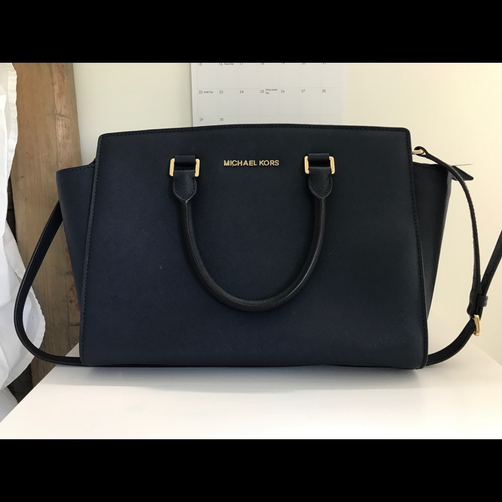 Michael Kors purse
